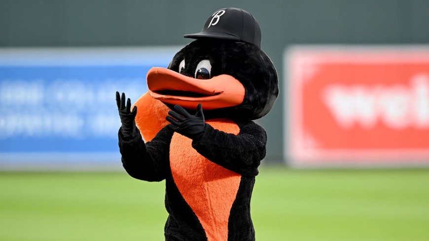 Orioles swept by Royals in wild-card series to extend playoff game losing streak to 10 --[Reported by Umva mag]