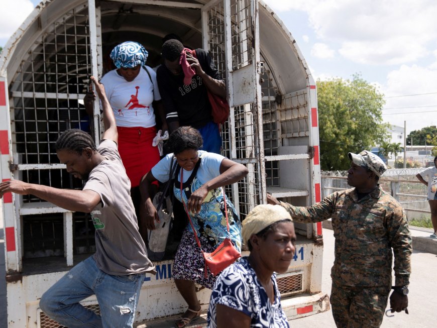 Dominican Republic says will expel up to 10,000 Haitian migrants a week --[Reported by Umva mag]