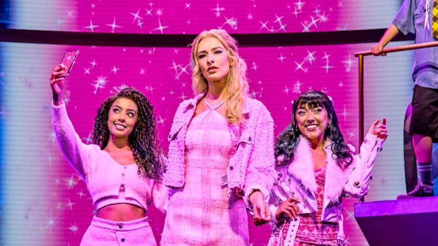 Mean Girls on the West End is a breath of fresh air, outrageous and overall, so fetch --[Reported by Umva mag]