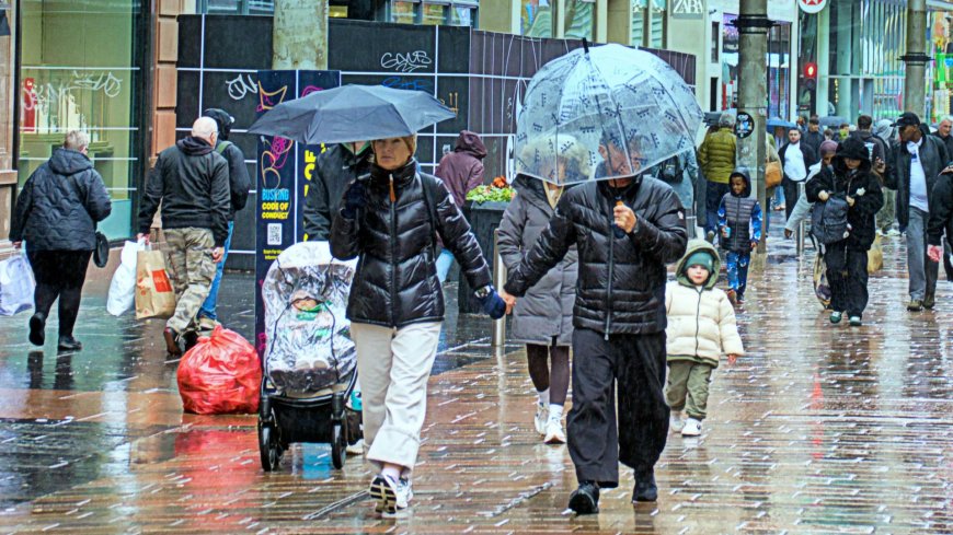 UK weather: Hurricane Kirk aftermath could bring more ‘heavy rain’ to UK in days after downpours left towns underwater --[Reported by Umva mag]