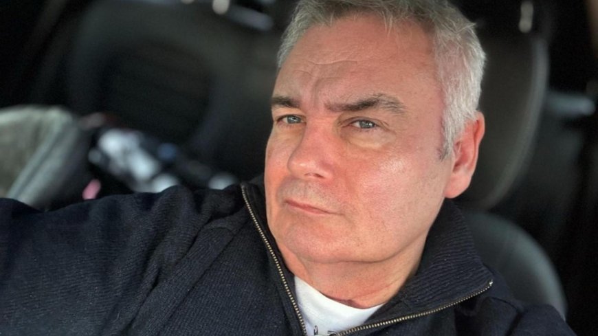 Fuming Eamonn Holmes lashes out at trolls after being accused of faking social media posts --[Reported by Umva mag]