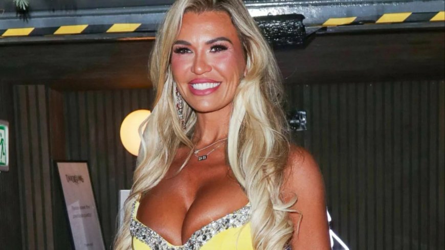 Busty Christine McGuinness stuns as she nearly spills out of her glam yellow gown at gala dinner --[Reported by Umva mag]