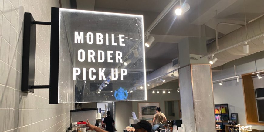 Starbucks' mobile orders are a challenge for its new CEO --[Reported by Umva mag]