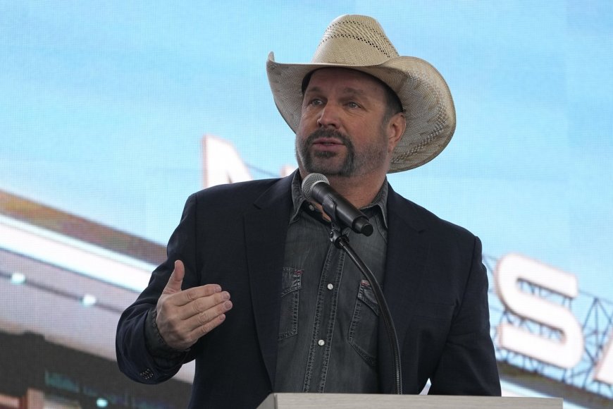 Garth Brooks accused of rape in lawsuit from hair-and-makeup artist --[Reported by Umva mag]