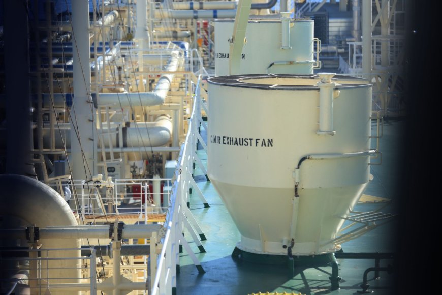 Bulgaria received the first delivery of liquefied gas from the terminal in Alexandroupolis --[Reported by Umva mag]