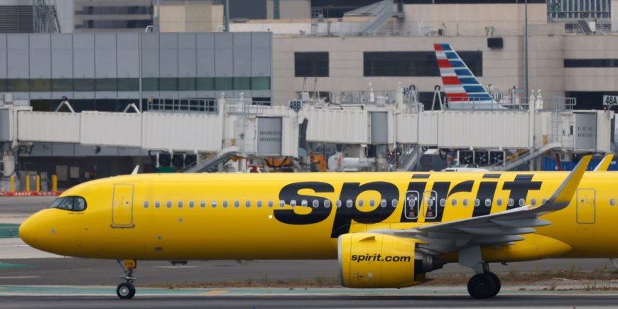 Spirit Airlines stock plunges after report it is considering filing for Chapter 11 bankruptcy --[Reported by Umva mag]