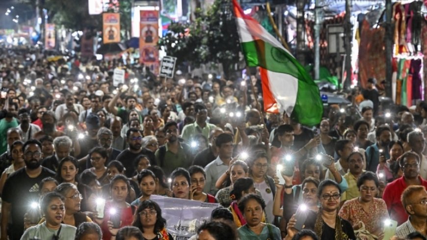 Thousands march in India as doctors resume strike --[Reported by Umva mag]