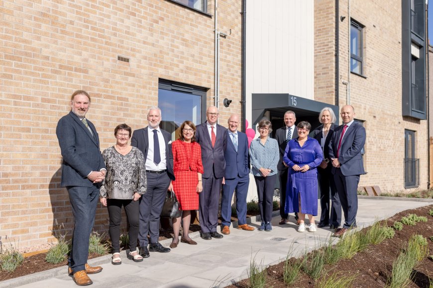 Dundee MP celebrates transformative housing in Dundee --[Reported by Umva mag]