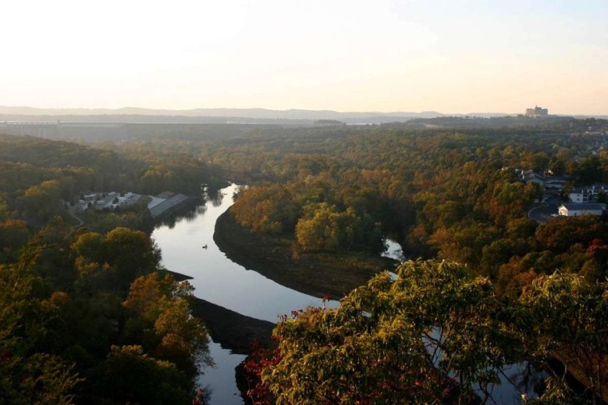 Discover Branson’s Finest Hiking Trails --[Reported by Umva mag]