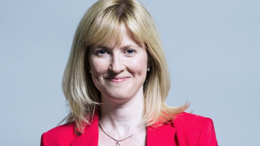 Keir Starmer is surrounded by ‘lads’ and has a problem with women, claims Rosie Duffield --[Reported by Umva mag]