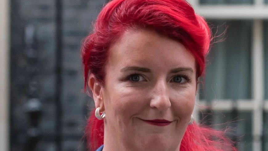 Transport Secretary Louise Haigh accused of ‘going rogue’ with huge 15% pay hike offer to train drivers --[Reported by Umva mag]