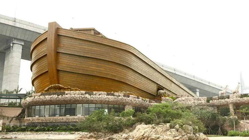 Incredible seaside hotel shaped like Noah’s Ark – with themed rooms including a British suite filled with teddies --[Reported by Umva mag]