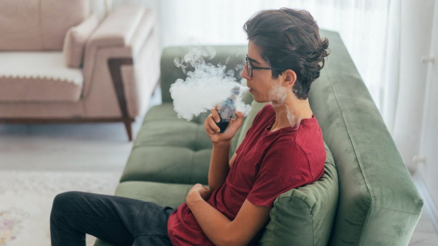 Vaping inside leaves film of ‘thick, oily toxic slime all over your home – that can seep through your skin’ --[Reported by Umva mag]