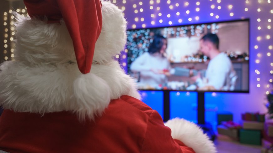 Two Christmas TV channels launch on Sky TOMORROW and viewers are divided saying it’s ‘getting earlier’ --[Reported by Umva mag]