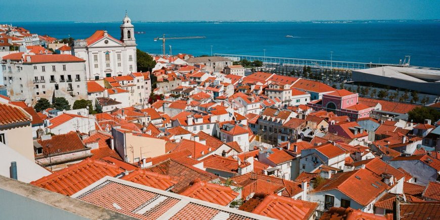 I visited Portugal for the first time. I had a great vacation, but these 3 things would've made my trip even better. --[Reported by Umva mag]