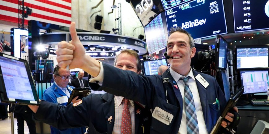 Stock market today: Dow notches record high after strong jobs report eases slowdown worries --[Reported by Umva mag]