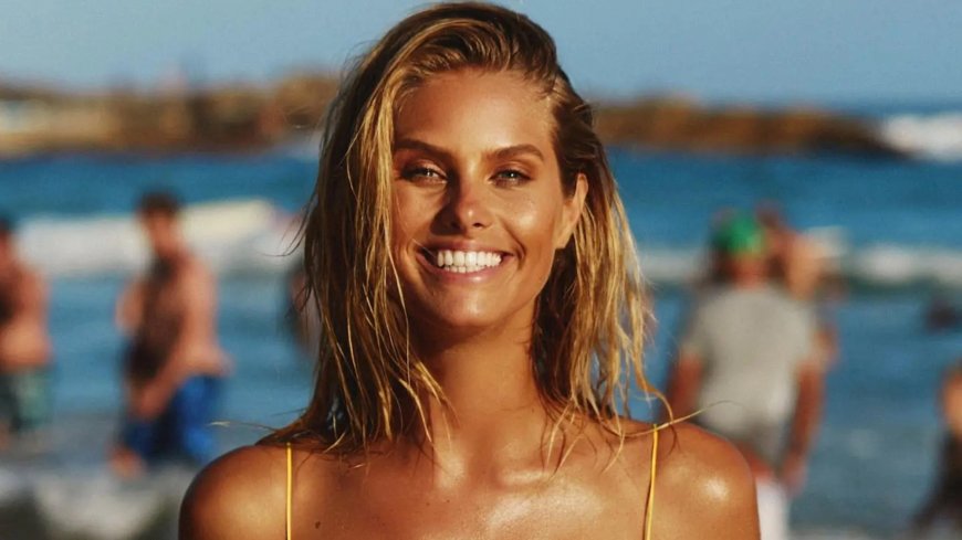 Natalie Roser wows in revealing bright bikini and a golden tan --[Reported by Umva mag]