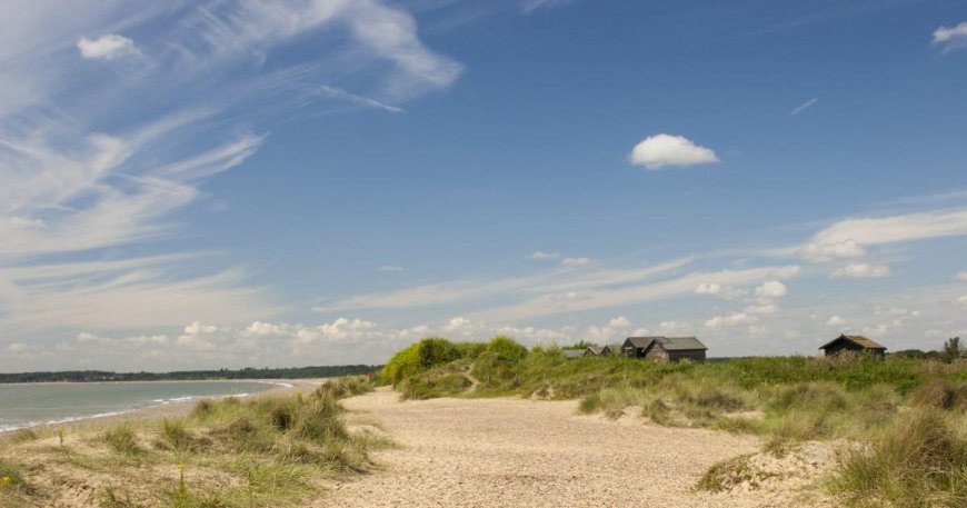 Quaint village with ‘quietest beach’ named one of the UK’s poshest villages --[Reported by Umva mag]