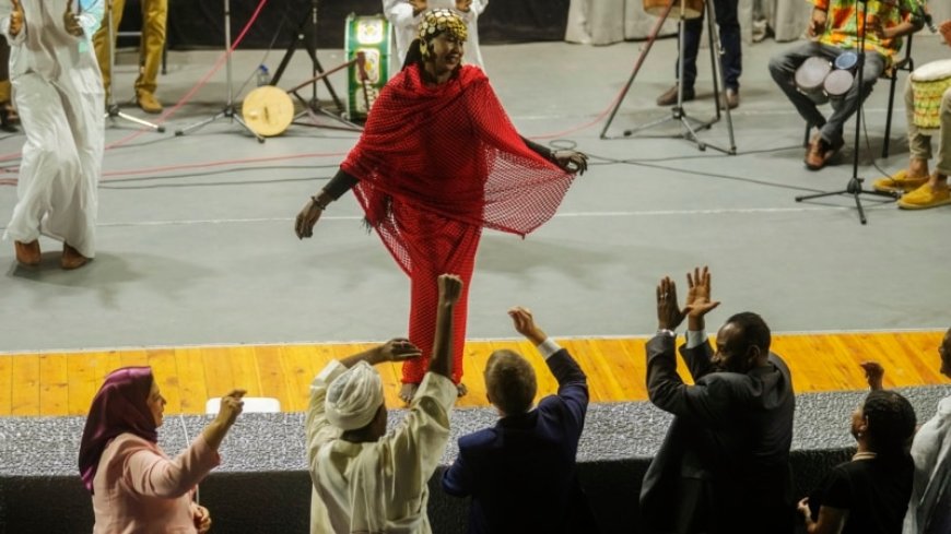 Through music and dance, Sudanese performers transport refugee audiences home --[Reported by Umva mag]