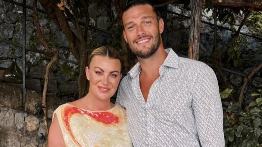 Shocked Billi Mucklow ‘blindsided’ by footballer husband Andy Carroll’s new romance with stylist Lou Teasdale --[Reported by Umva mag]