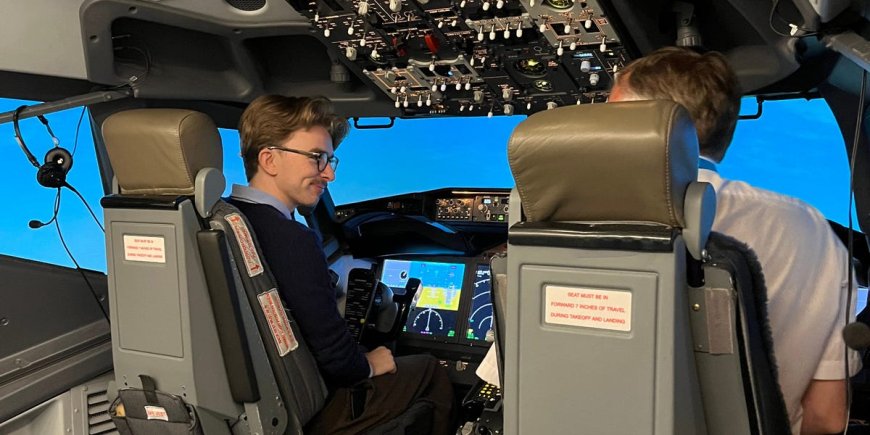 I flew a Boeing 737 Max simulator and it gave me a new respect for just how hard being a pilot really is --[Reported by Umva mag]