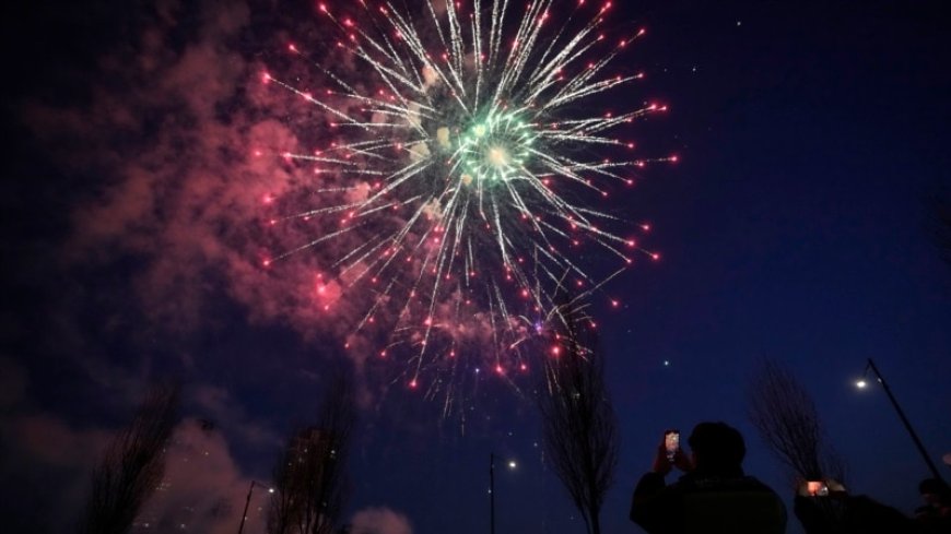 Huge crowd at South Korea fireworks amid safety concern after deadly 2022 crush --[Reported by Umva mag]