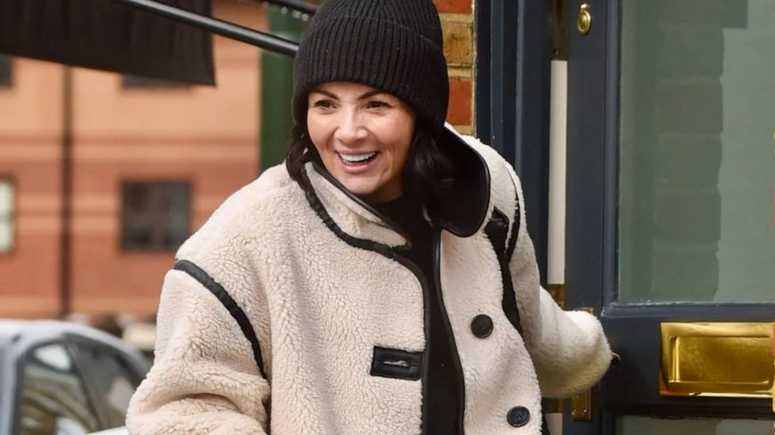 Martine McCutcheon steps out without wedding ring for first time after heartbreaking marriage split --[Reported by Umva mag]