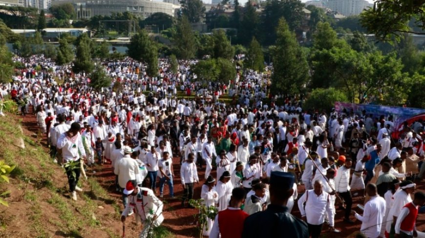 Despite conflict in Ethiopia, millions chant and dance in streets during 'thanksgiving' festival --[Reported by Umva mag]