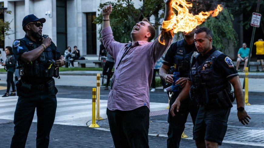 Horror moment pro-Palestine protester sets himself on FIRE outside the White House in front of horrified bystanders --[Reported by Umva mag]