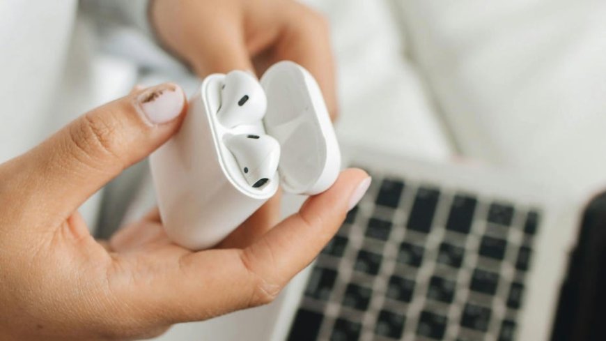 AirPods 4 vs. Pro 2: Is the newer model worth it? --[Reported by Umva mag]