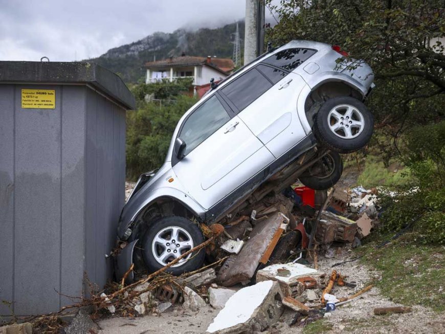 International rescue teams arrive in Bosnia after devastating floods and landslides --[Reported by Umva mag]