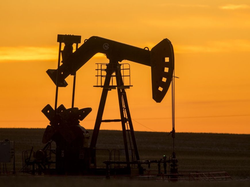 Where you think oil prices will go may depend on what stories you read --[Reported by Umva mag]