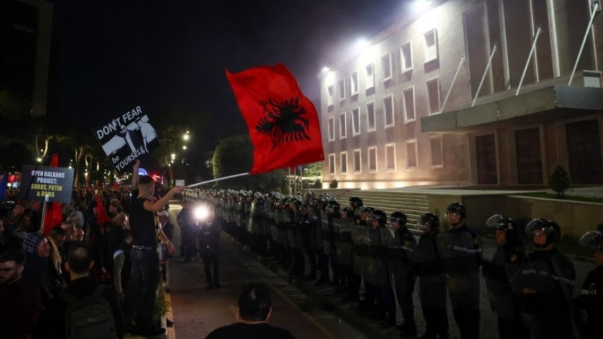 Albanian opposition rallies, seeking technocratic Cabinet before election --[Reported by Umva mag]