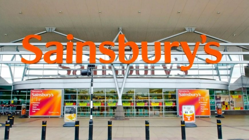 Sainsbury’s shoppers rush to buy ‘stunning’ home essential perfect for Christmas scanning at £7.50 instead of £24 --[Reported by Umva mag]