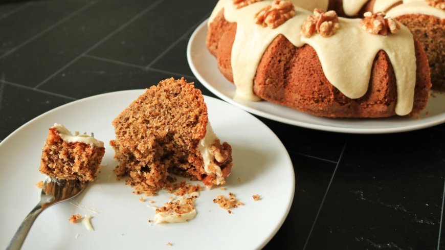 The Browned Butter Maple Walnut Cake I'll Be Making All Winter --[Reported by Umva mag]