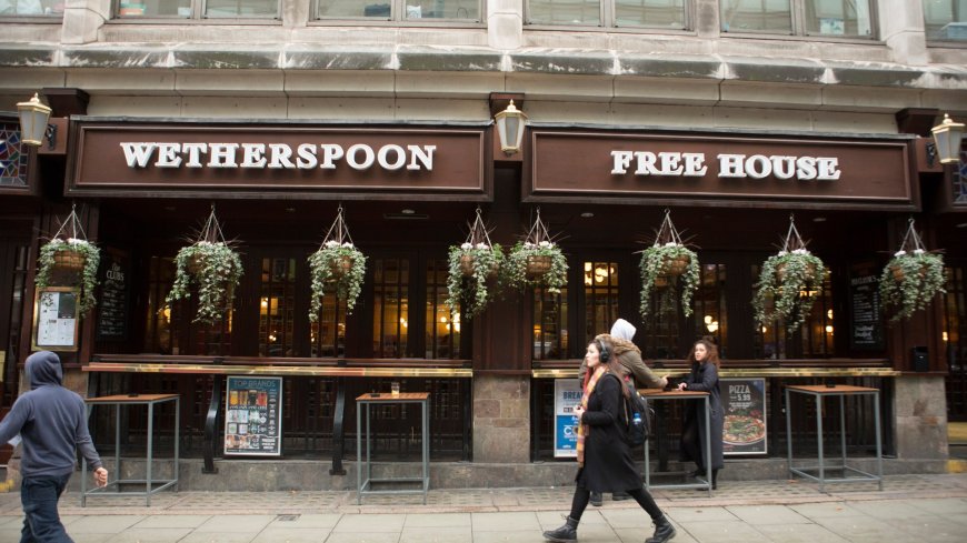 Wetherspoons is serving £1.79 pints at over 700 pubs from TOMORROW as its real ale festival returns --[Reported by Umva mag]