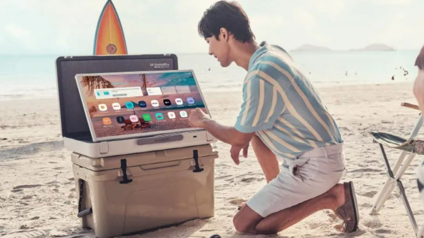 Moment bizarre LG briefcase transforms into a portable TV – and you can do more than watch shows on it --[Reported by Umva mag]