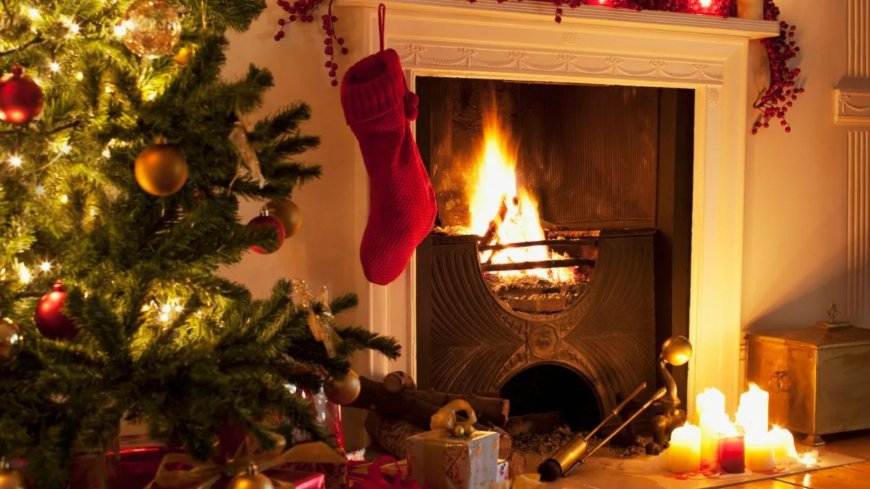 Shoppers rush to buy personalised Christmas stockings from department store scanning for 50p instead of £30 --[Reported by Umva mag]