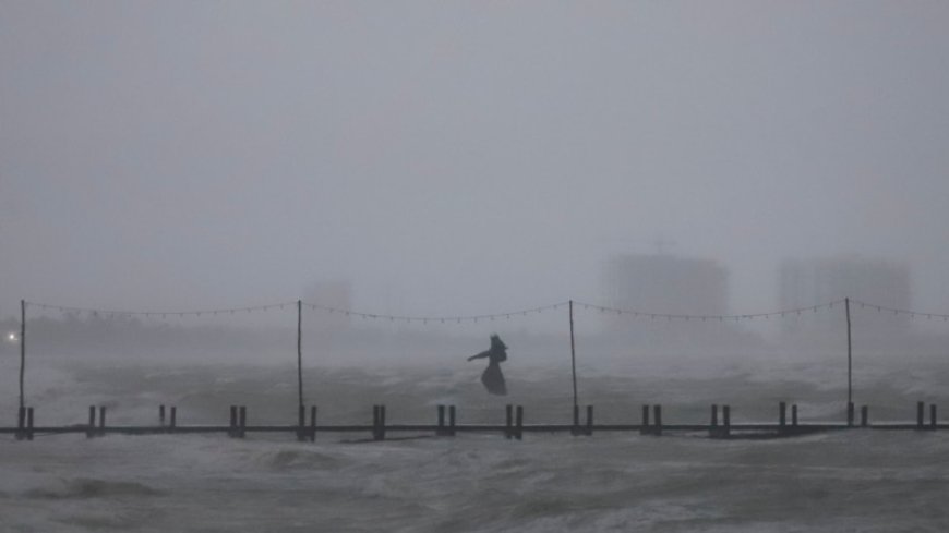 In photos: Florida braces for Hurricane Milton --[Reported by Umva mag]