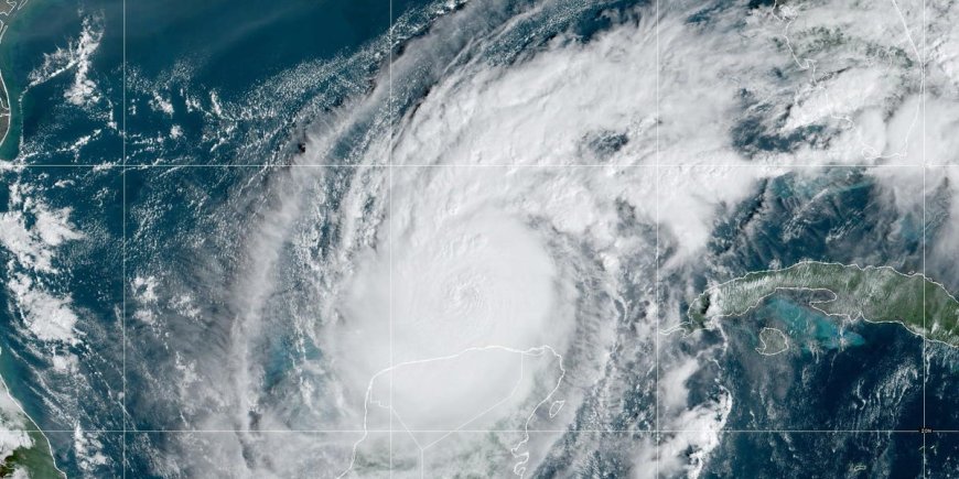 Hurricane Milton morphed into a Category 5 in 2 days. Take a look at the storm's rapid evolution from space. --[Reported by Umva mag]