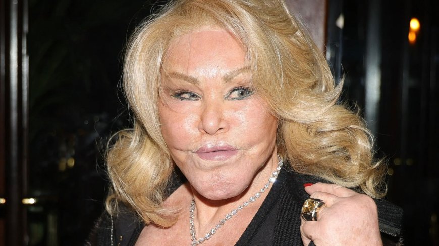 ‘Catwoman’ Jocelyn Wildenstein, 84, shows off 26+ carat yellow diamond at romantic dinner with toyboy Lloyd Klein, 57 --[Reported by Umva mag]