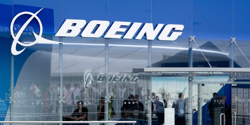 Boeing's latest headache: a possible junk downgrade --[Reported by Umva mag]