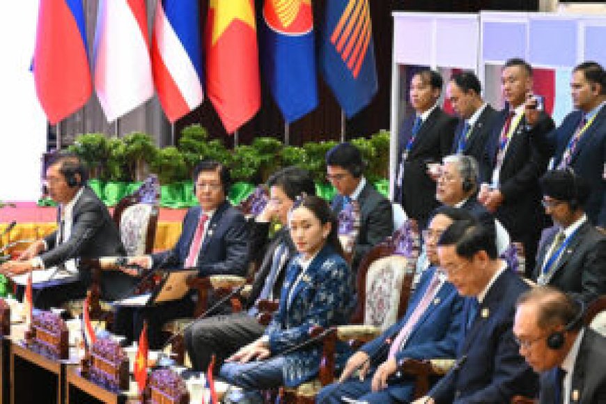 ASEAN leaders tackled South China Sea code of conduct, says Thailand --[Reported by Umva mag]