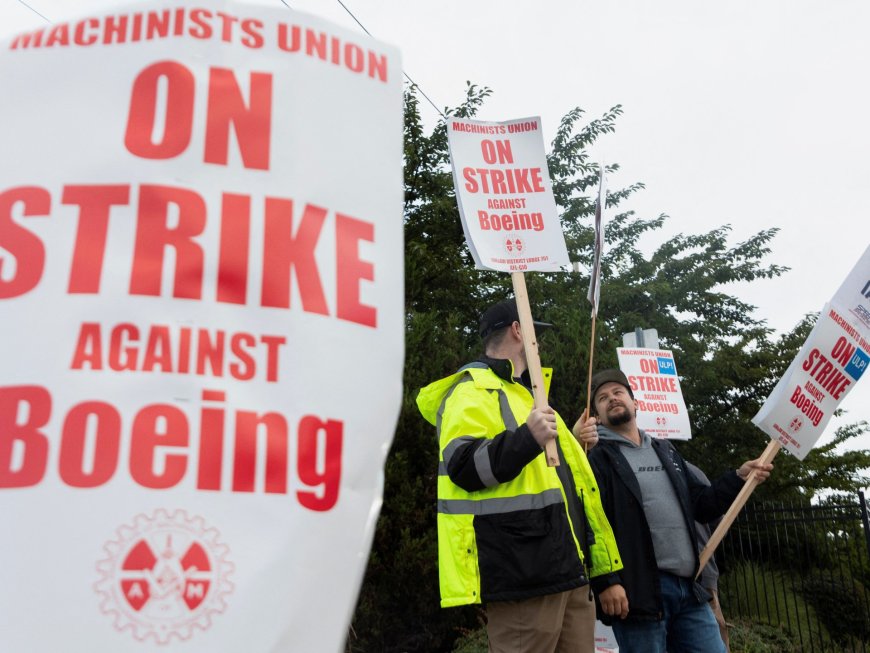 Boeing, union at strike impasse as company halts talks, withdraws pay offer --[Reported by Umva mag]