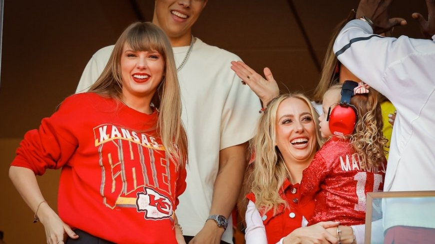 Taylor Swift rubs Brittany Mahomes' pregnant belly after endorsing Harris --[Reported by Umva mag]