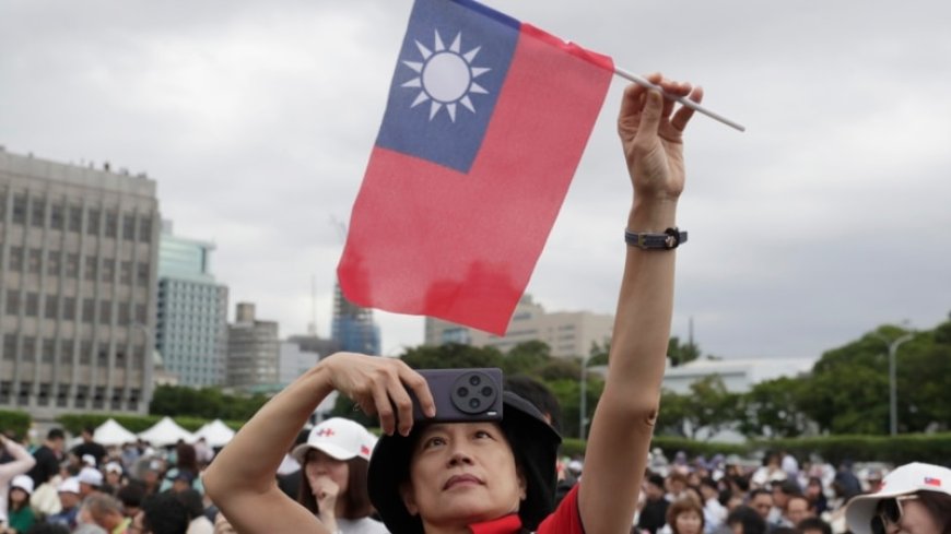 Taiwan celebrates National Day holiday against background of Chinese threats --[Reported by Umva mag]