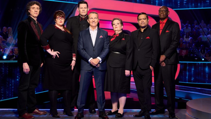 The Chase star leaves fans stunned as he takes X-rated swipe at his fellow quizzers --[Reported by Umva mag]