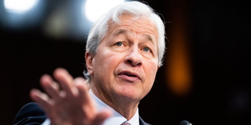 Jamie Dimon says the 'Buffett Rule' approach to taxing the wealthy could solve America's debt problem --[Reported by Umva mag]