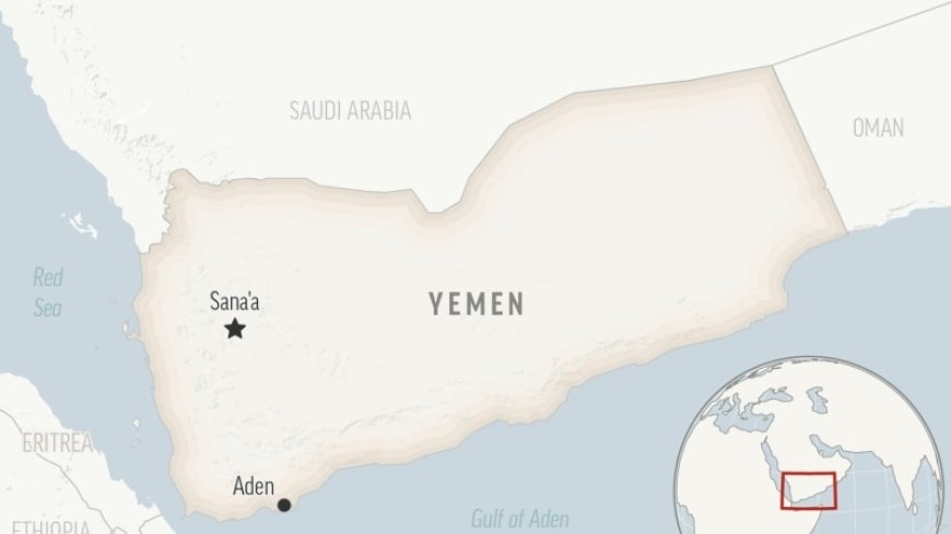 Houthis strike tanker off Yemen, causing minor damage, no injuries --[Reported by Umva mag]