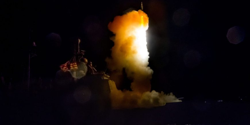 The US Navy is burning through missiles in the Middle East that it would need in a war with China --[Reported by Umva mag]